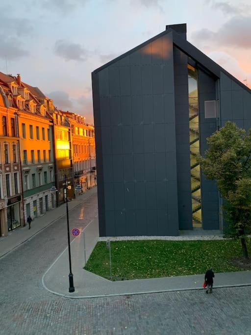 Old Town Apartment Next To Saint Peter'S Church Рига Екстериор снимка