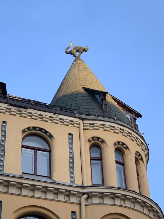 Old Town Apartment Next To Saint Peter'S Church Рига Екстериор снимка